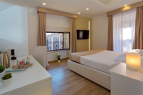 Queen Room with Balcony