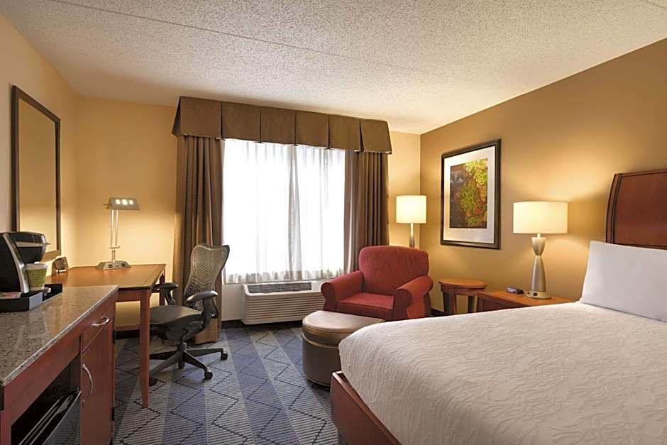 Photo 1 of 3 of 1 King Bed, Mobility Accessible, Roll in Shower