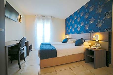 Classic Twin Room