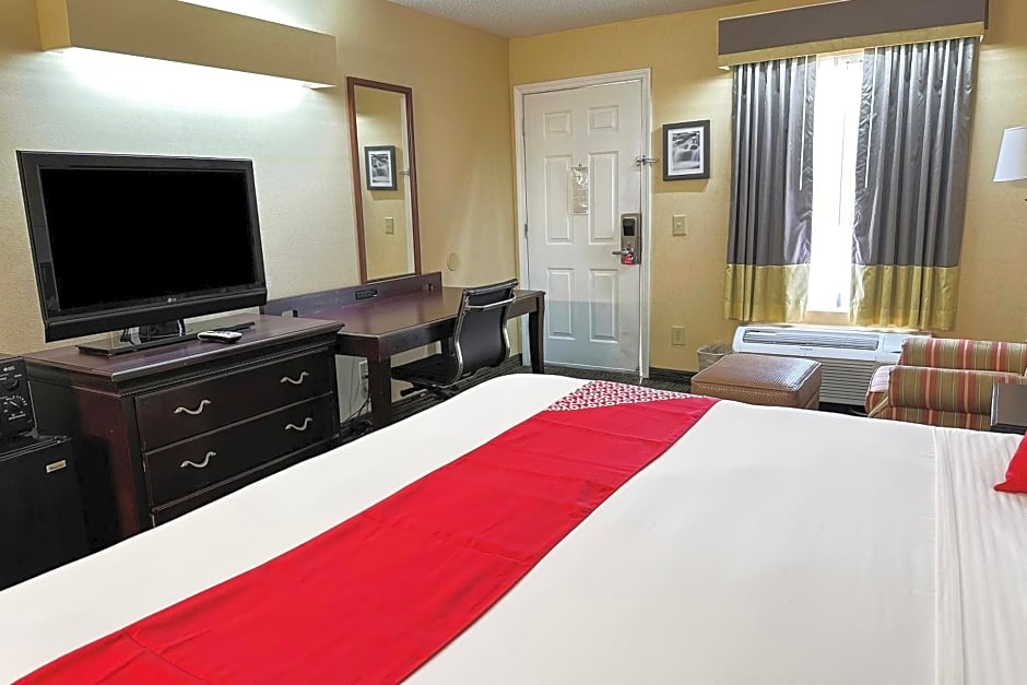 Bonita Lakes Inn