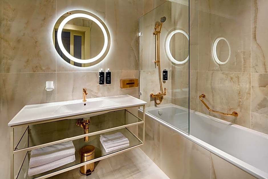 Mamaison Hotel Riverside Prague