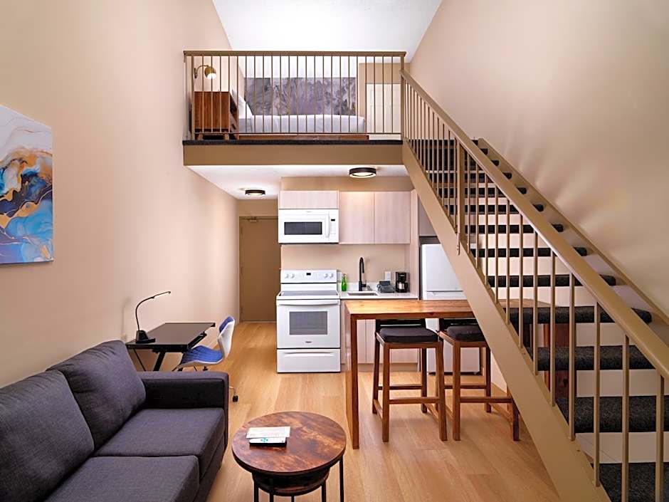 Huntingdon Hotel and Suites