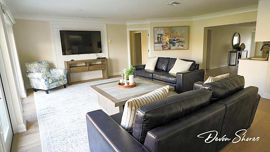 Devon Shores