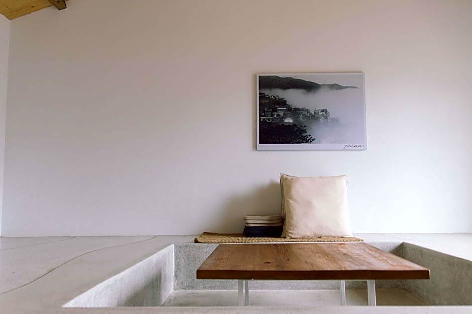 OwlStay Jiufen Wander