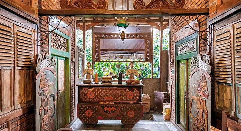 TwoSpaces Living at Bunga Desa, Jimbaran