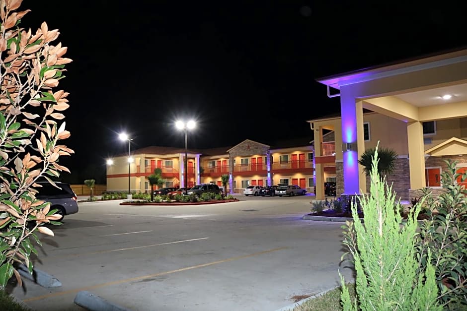 Scottish Inn & Suites - IAH Airport