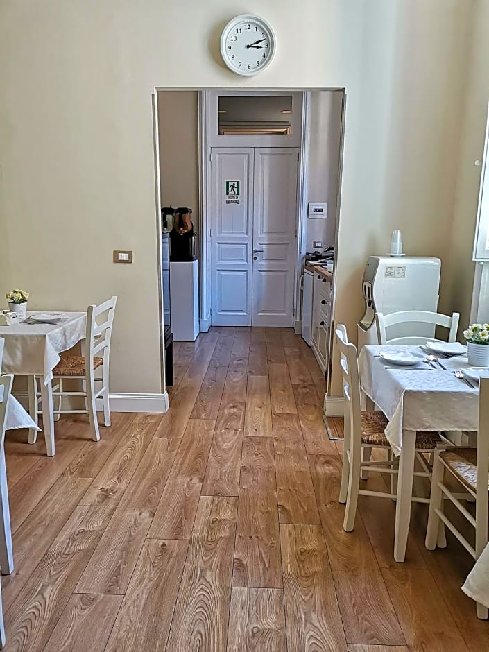 Opera Relais
