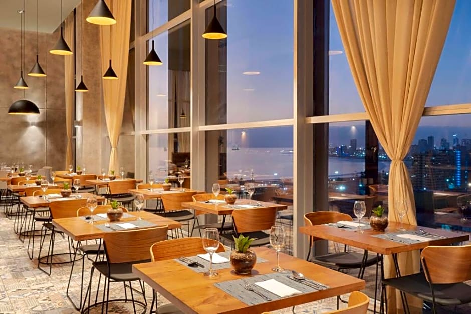 NH Iquique Pacífico