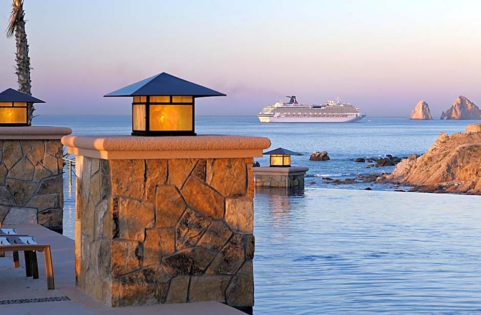 Sirena del Mar by Vacation Club Rentals