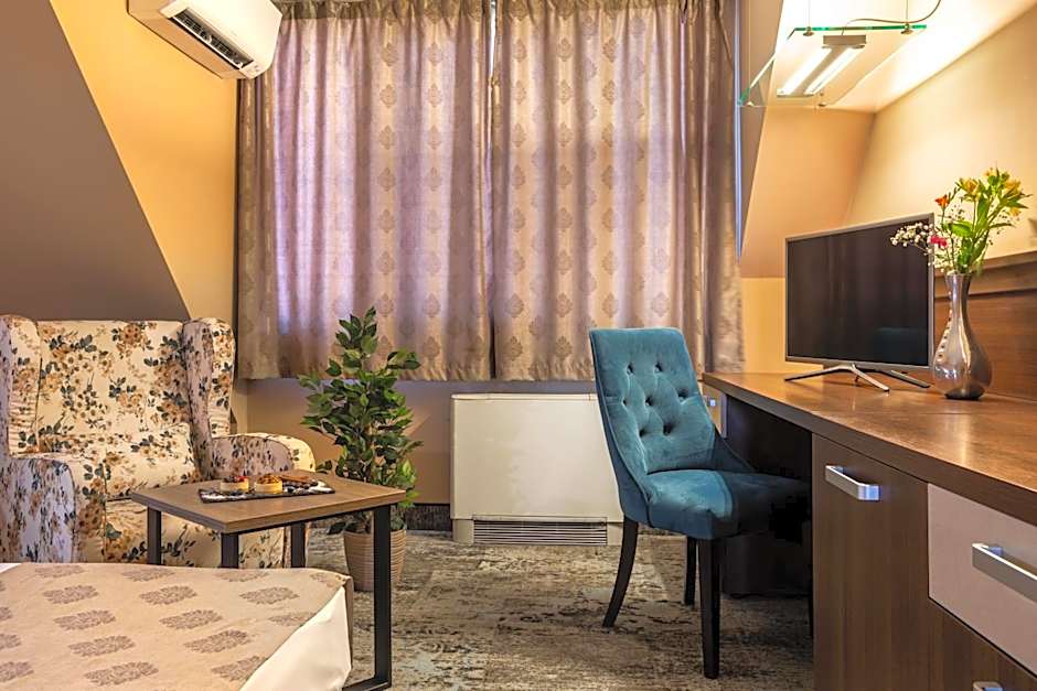 Business Hotel Plovdiv - Central Location