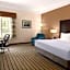 La Quinta Inn & Suites by Wyndham Bakersfield North