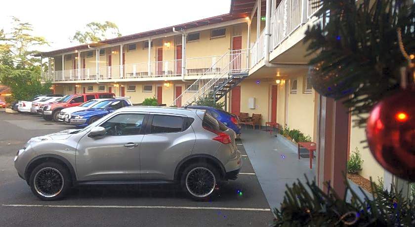 Riverview Motor Inn
