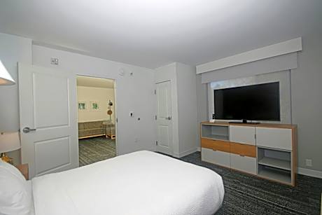 One-Bedroom Queen Suite with Sofa Bed