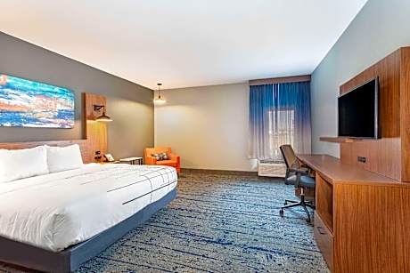 Deluxe King Room - Hearing Impared Access/Non-Smoking