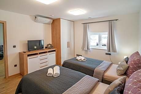 Luxury Quadruple Room