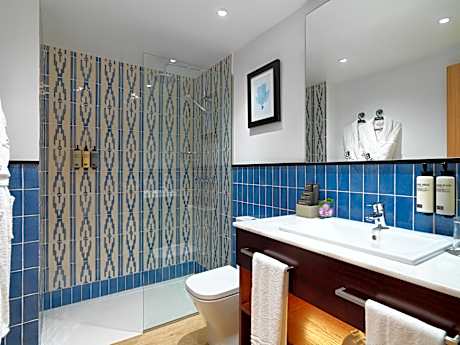 Suite Deluxe (2 adults)