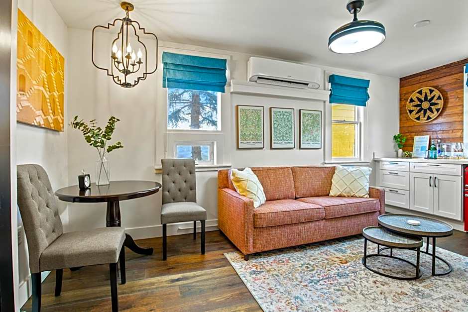 Bespoke Inn Flagstaff
