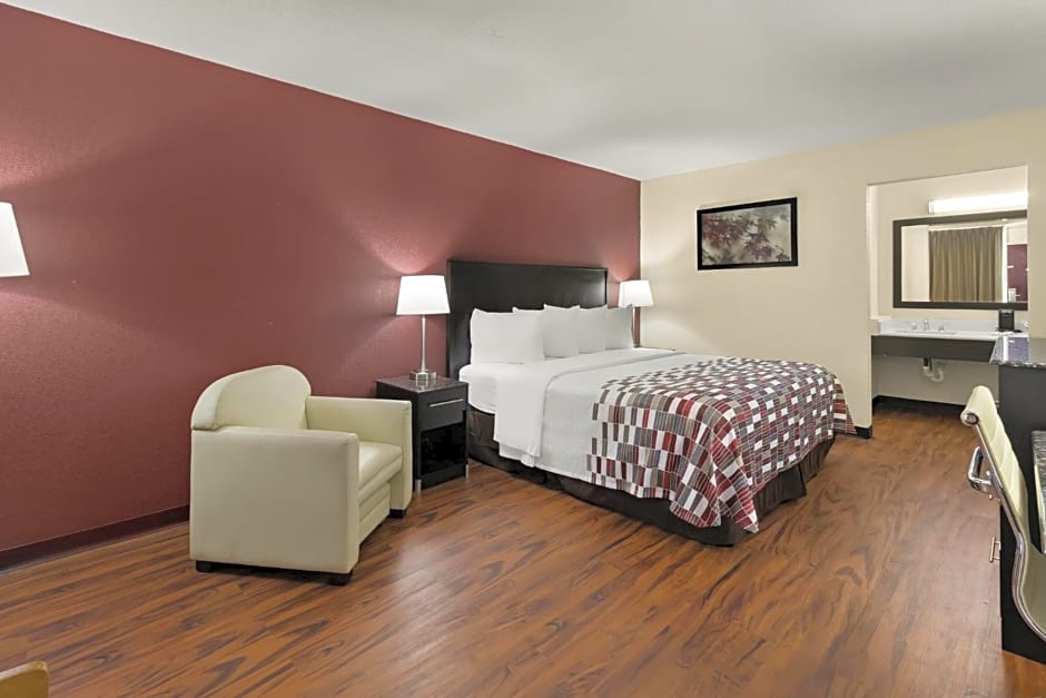 Red Roof Inn & Suites Cave City