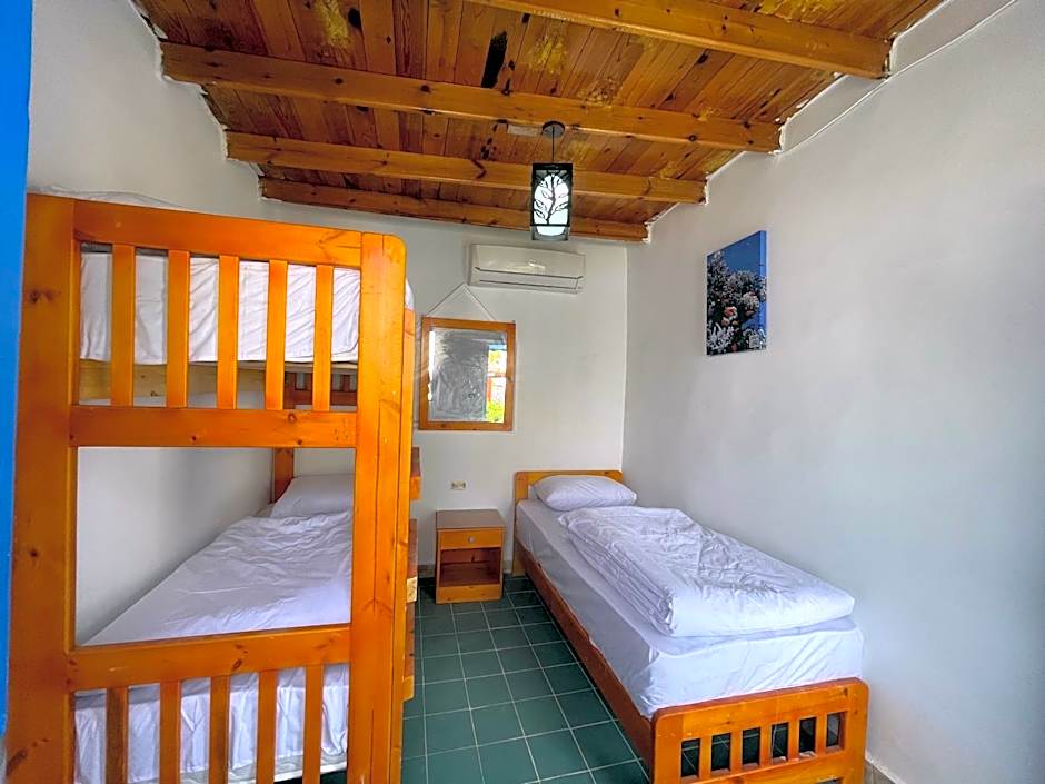 Auski Hostel Dahab