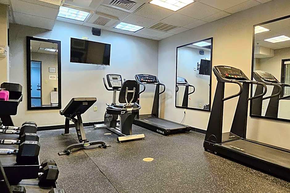 Ramada by Wyndham Burkburnett / Wichita Falls