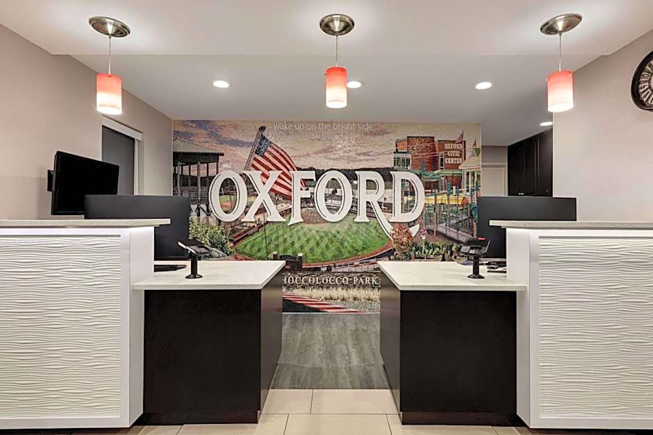 La Quinta Inn & Suites by Wyndham Oxford - Anniston
