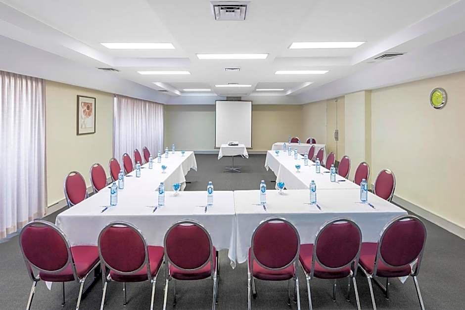 Best Western Plus Garden City Hotel Canberra