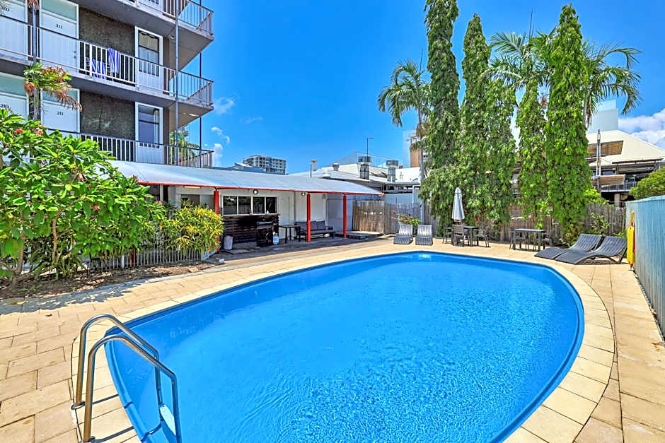 Darwin Poinciana Inn