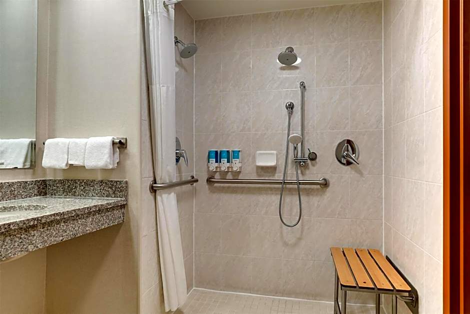 Drury Inn & Suites Dayton North