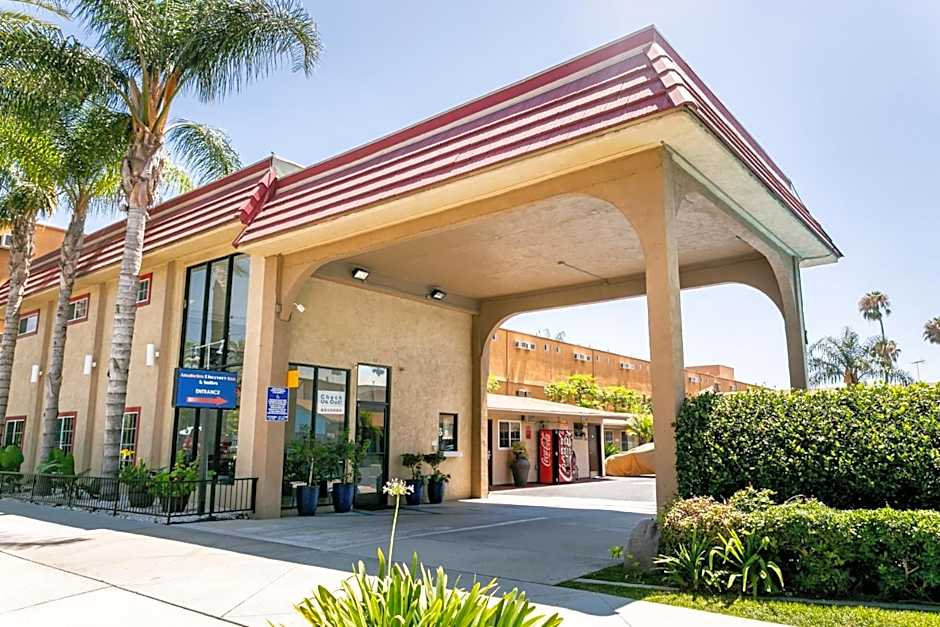 Anaheim Discovery Inn And Suites