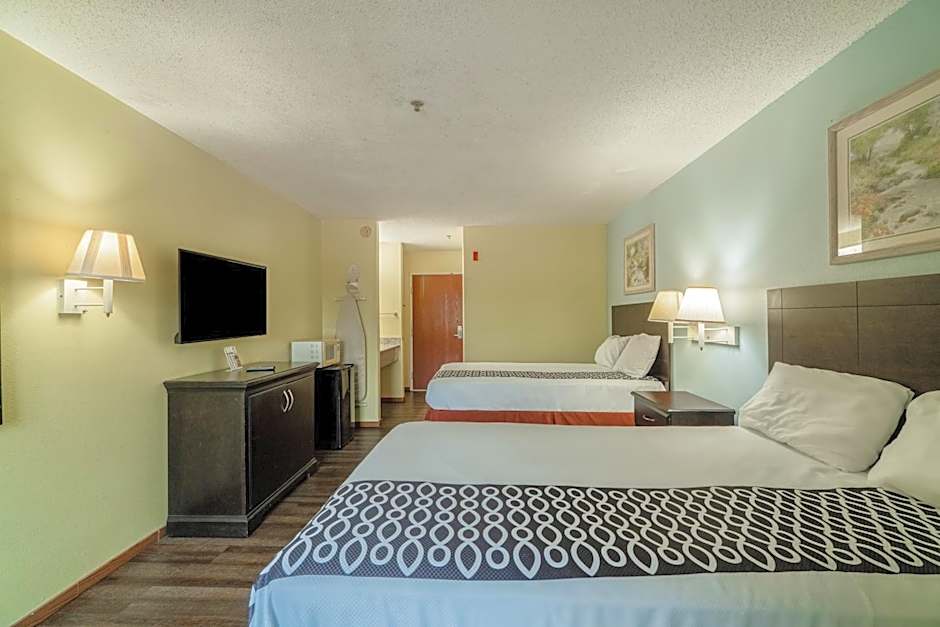 Capital O Fairway Inn - Baytown La Porte TX