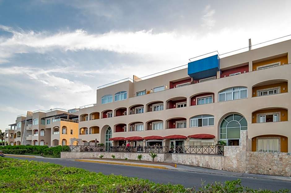 Shama Apartment beach front