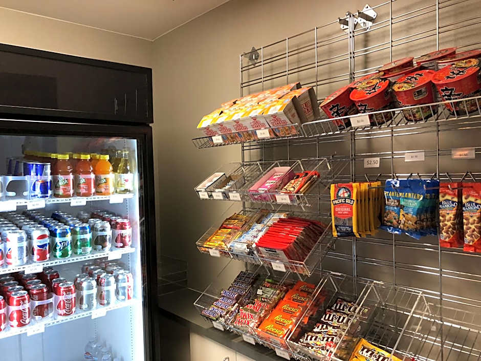 Country Inn & Suites by Radisson, San Jose International Airport, CA