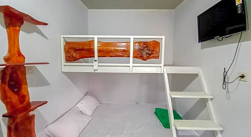 Labinda Homestay Caruban Mitra RedDoorz