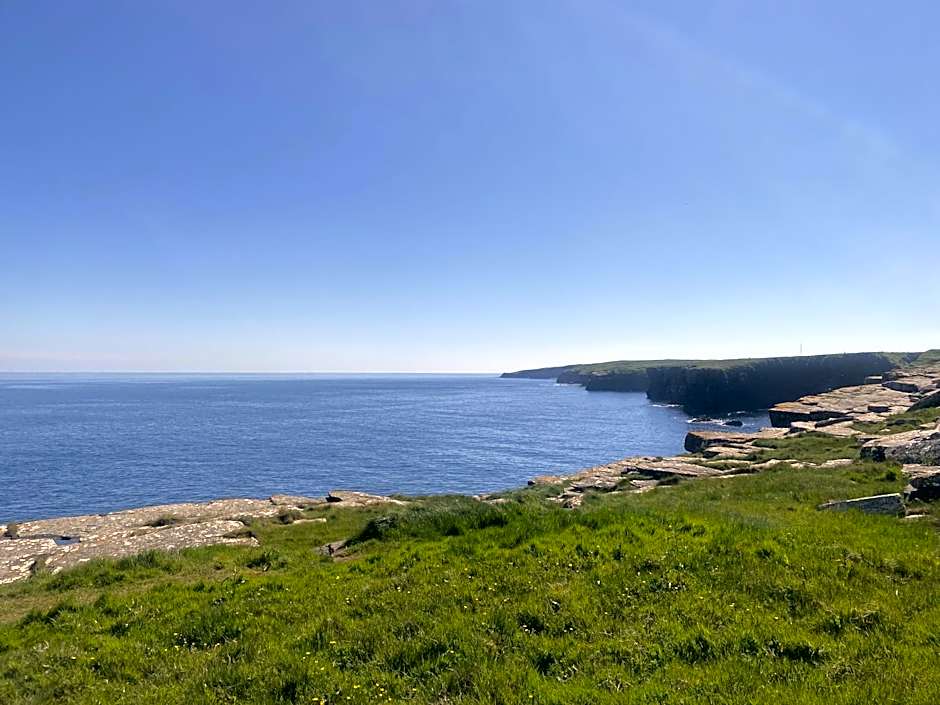 Hot Tub Haven Farr North 2 On The NC500 With Stunning Sea Views!