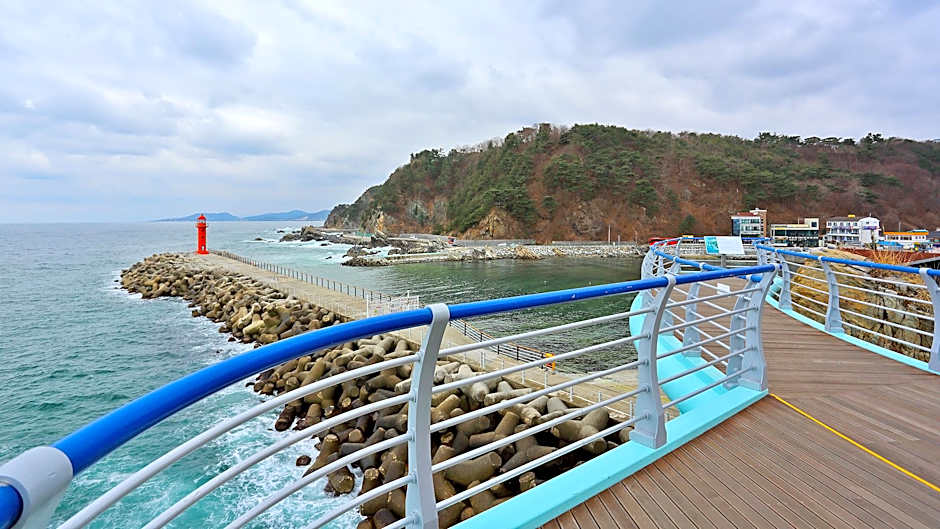 Gangneung Buchaegil Motel and Pension