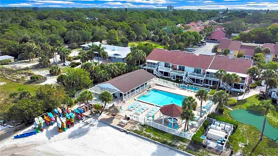 Waterfront Resort Condo w Beach