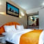 Intouriste Hôtel & Suites