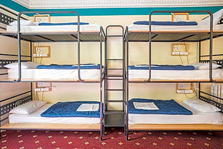 6 Bed Dorm