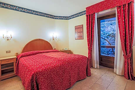 Economy Double or Twin Room