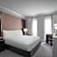 Waldorf Astoria By Hilton Chicago