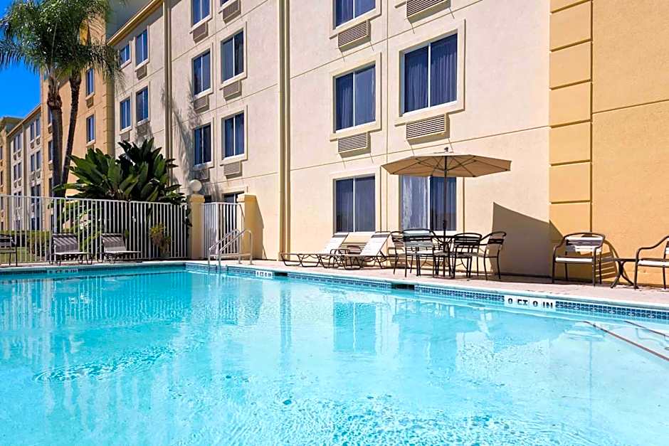 La Quinta Inn & Suites by Wyndham Lakeland East