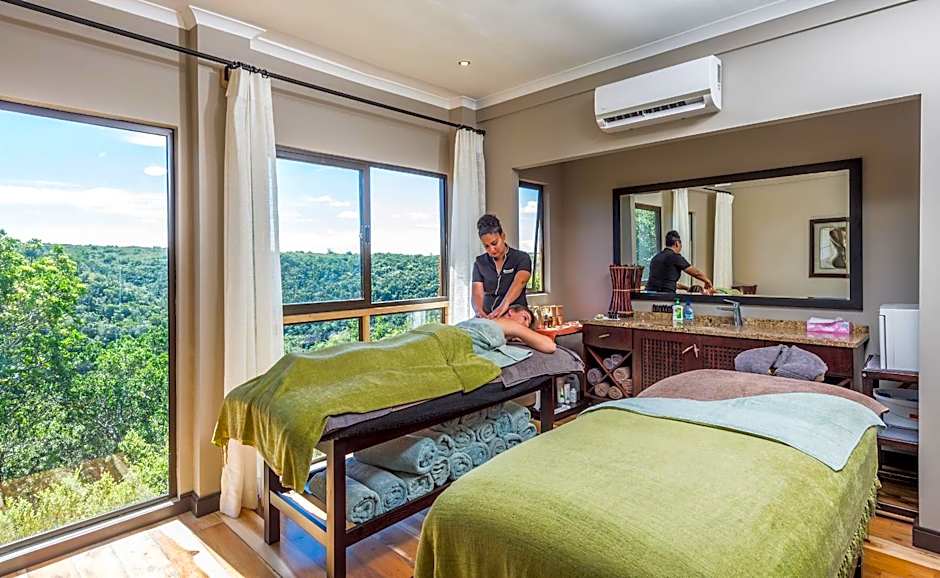 Kariega Game Reserve Main Lodge