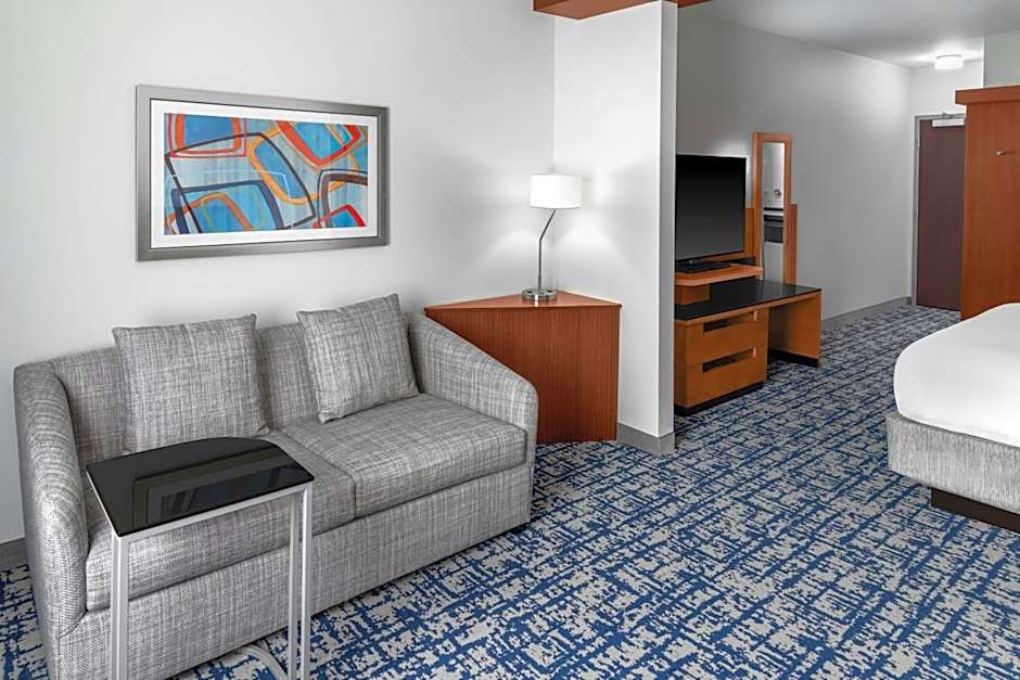 Fairfield Inn & Suites by Marriott Calhoun