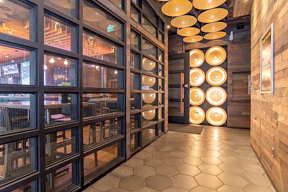 Sandman Hotel Vancouver Downtown