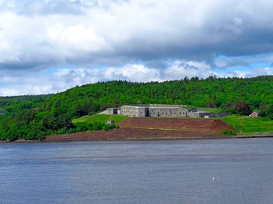 Fort Knox Inn