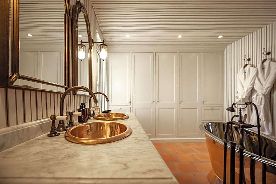 Akademie Street Boutique Hotel