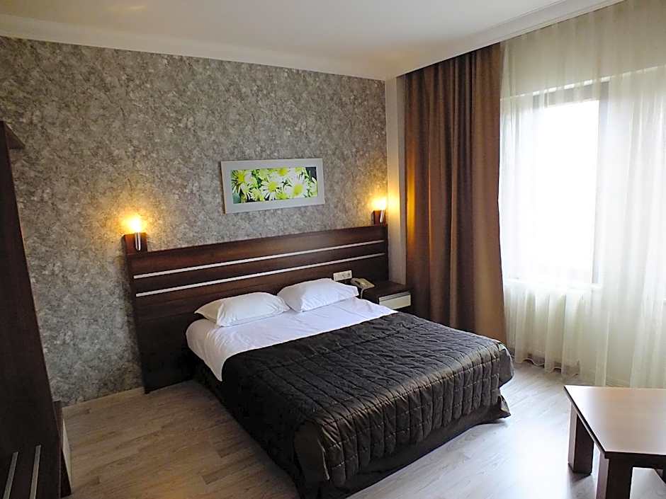 Lifos Hotel