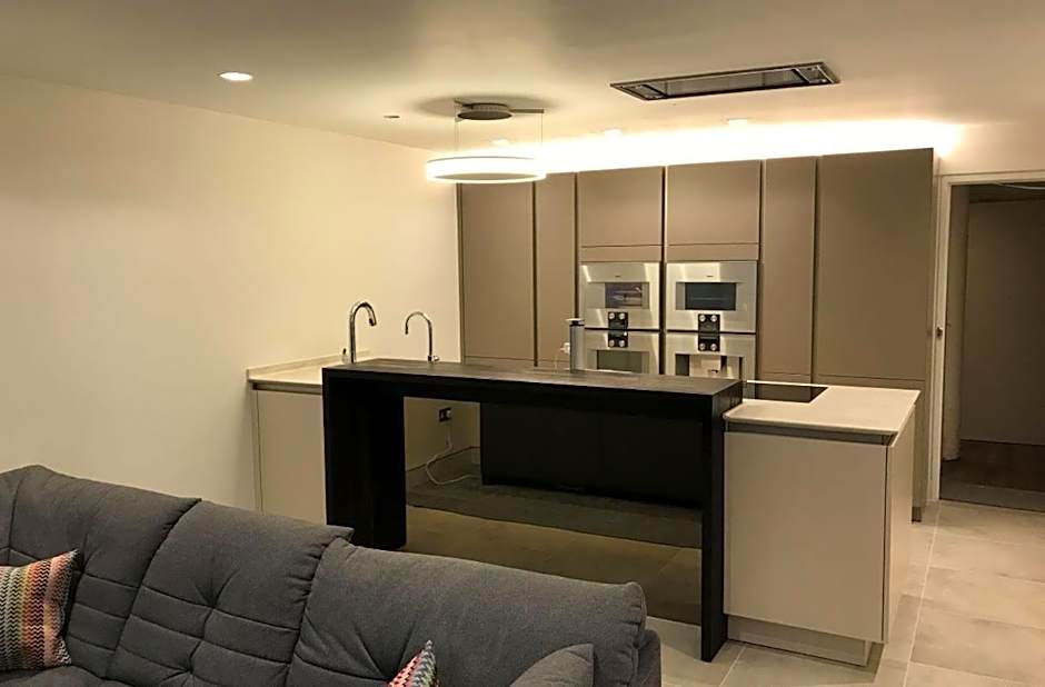 1820 Boutique Rooms & Suites