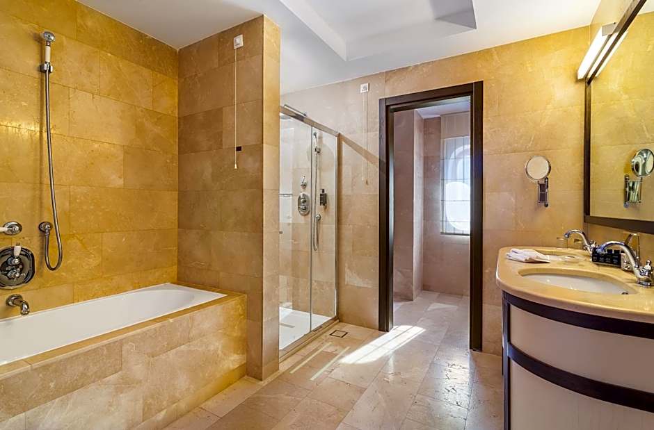 Epoque Hotel - Relais & Chateaux