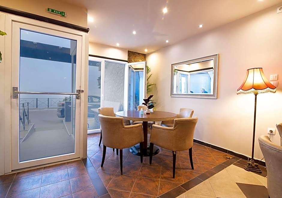 Votsalakia Hotel & Luxury Apartments